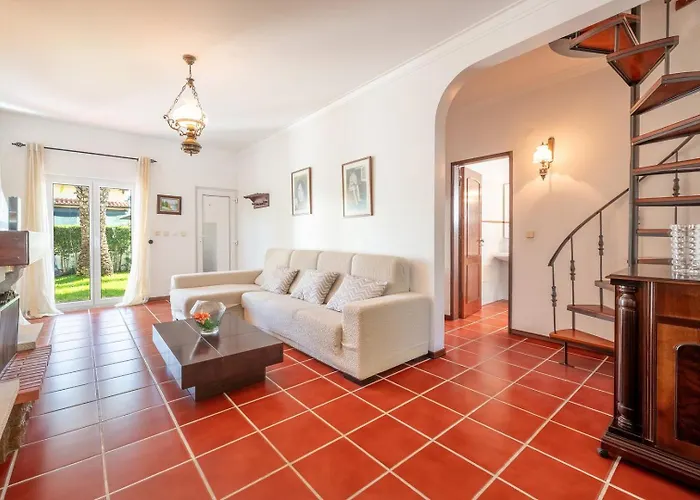 Maison d'hôtes Guestready - Restful Nest In Sao Simao Setúbal