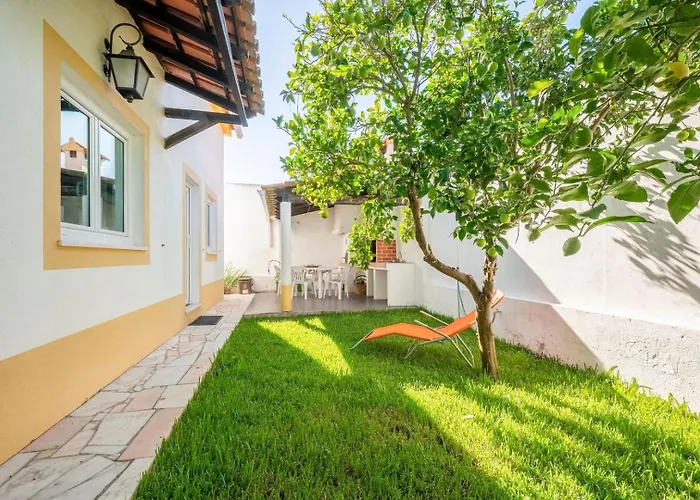 Casa de hóspedes Guestready - Restful Nest In São Simão 3*